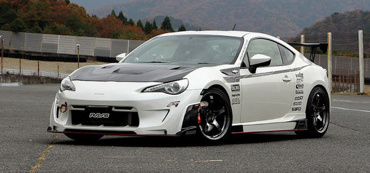 GRAWGCRQ38DGX Rays Gram Lights 57CR Gloss Black 17x9 +38 - 2013+ FR-S / BRZ / 86,