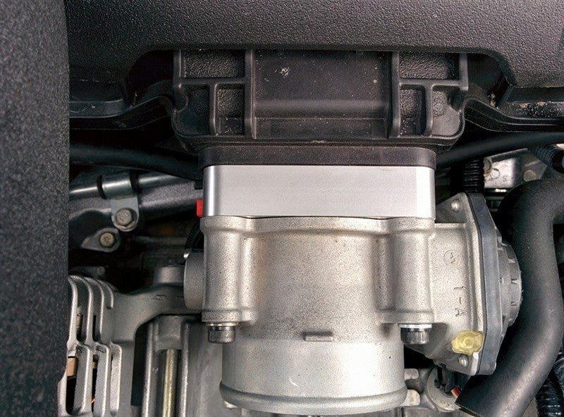 TQSTS-TBS-023 Torque Solutions Throttle Body Spacer (Silver or Red) - 2013+ BRZ-Silver,